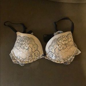 Women’s Victoria’s Secret Push Up Bra